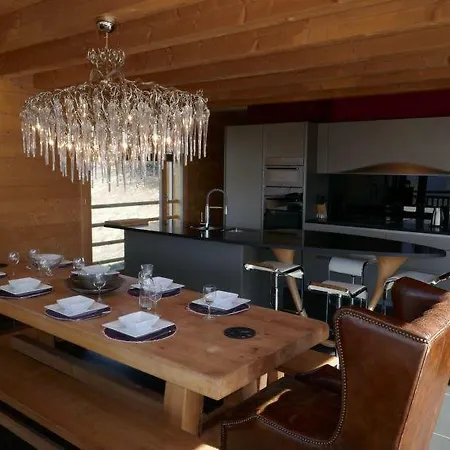 Haute Sleeps 8 Wifi Holiday home