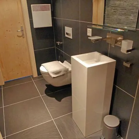 Holiday home Haute Sleeps 8 Wifi *